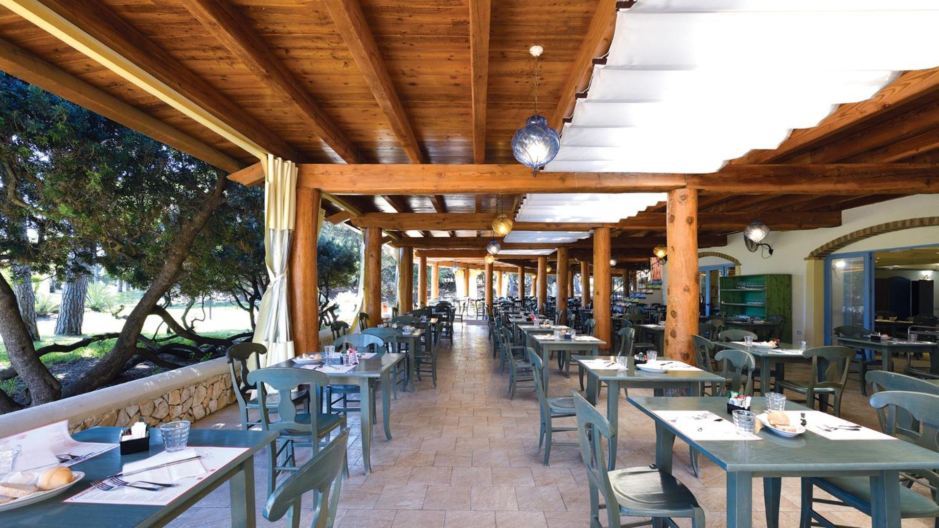 Colostrai Hotel Club San Priamo エクステリア 写真