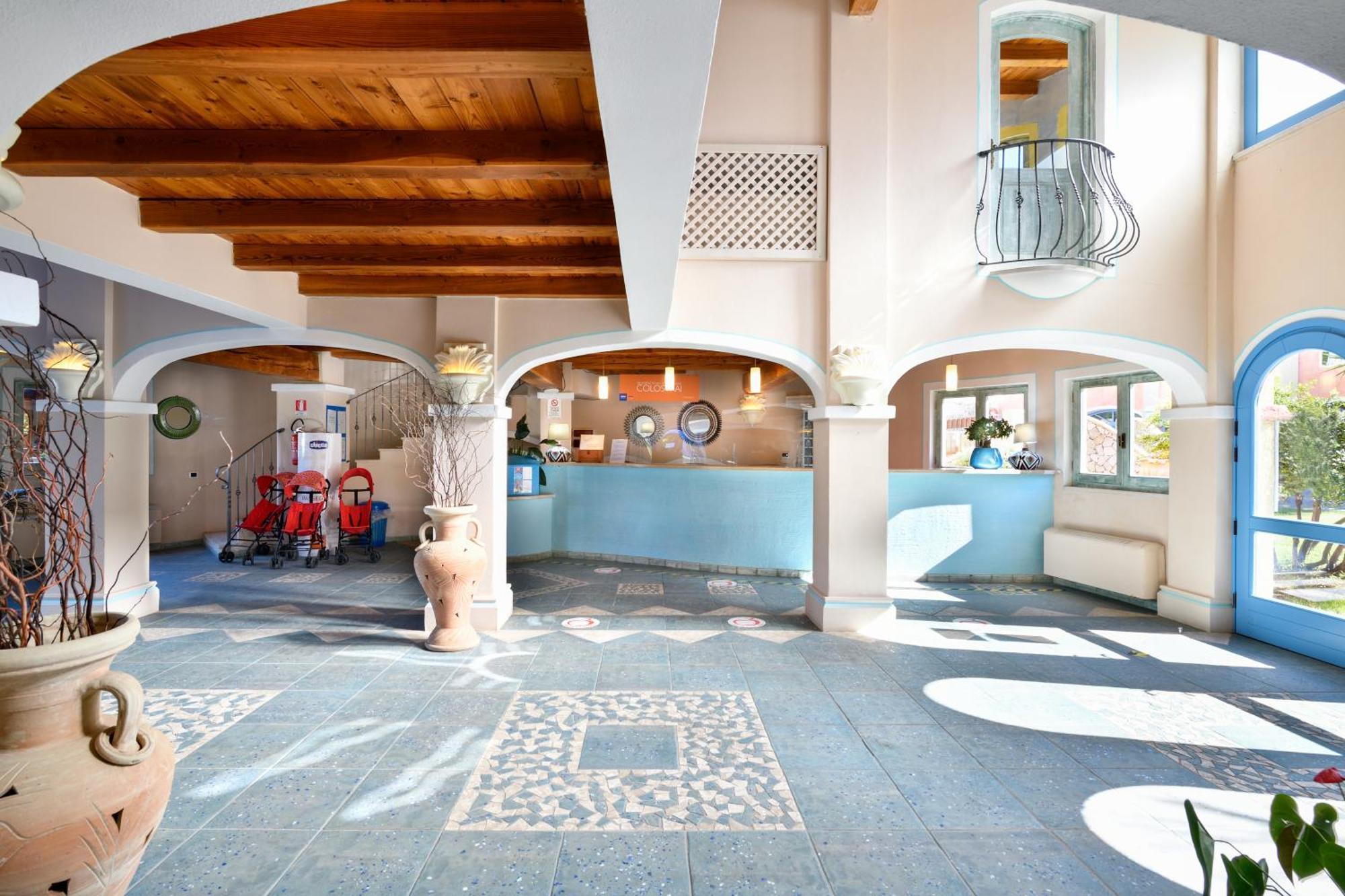 Colostrai Hotel Club San Priamo エクステリア 写真
